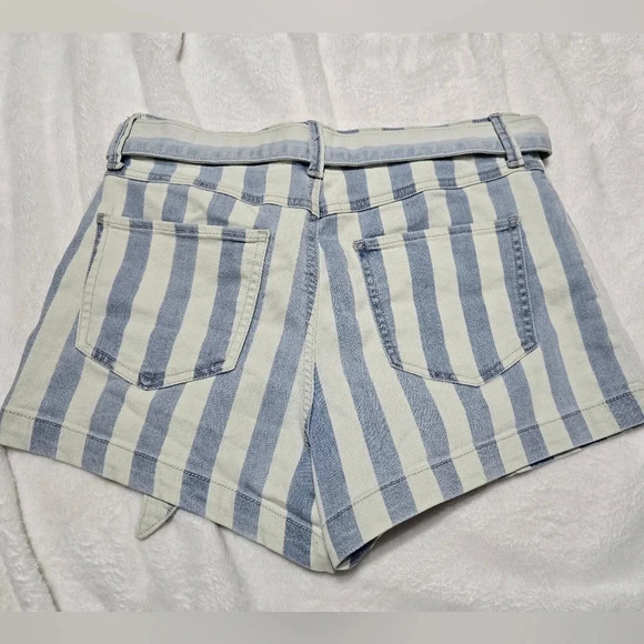 Rewash Super High Rise Vintage Reunion Striped Denim Shorts, Size 11/30, EUC! - Picture 2 of 10